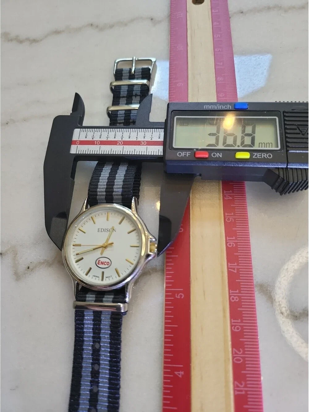 Edison Men's Quartz Watch Working New Battery Automobilia 37mm 8.75